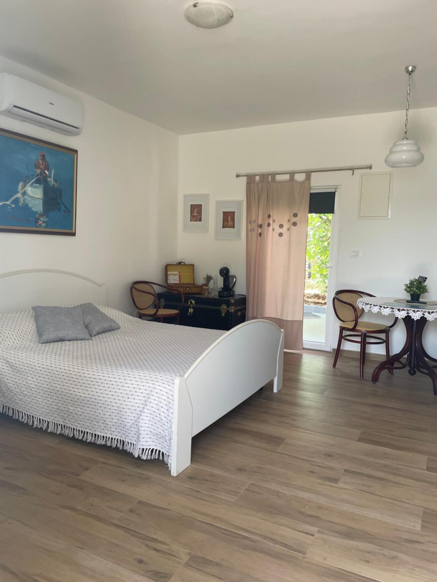 Apartmani Stellar Malinska Buitenkant foto